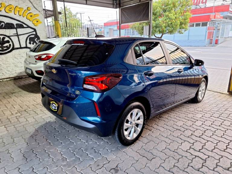 CHEVROLET - ONIX - 2022/2022 - Azul - R$ 82.900,00