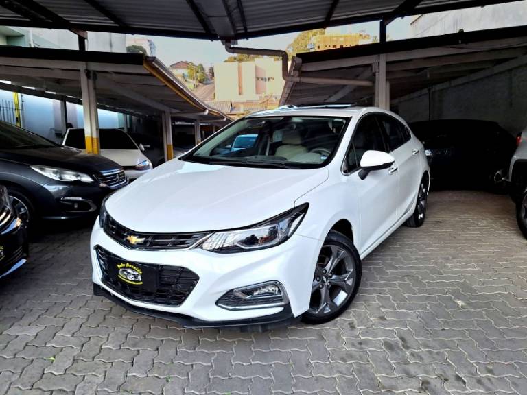 CHEVROLET - CRUZE - 2018/2019 - Branca - R$ 107.900,00