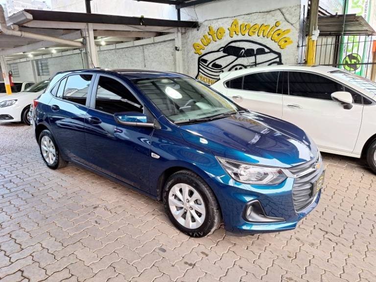 CHEVROLET - ONIX - 2022/2022 - Azul - R$ 82.900,00