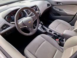 CHEVROLET - CRUZE - 2018/2019 - Branca - R$ 107.900,00