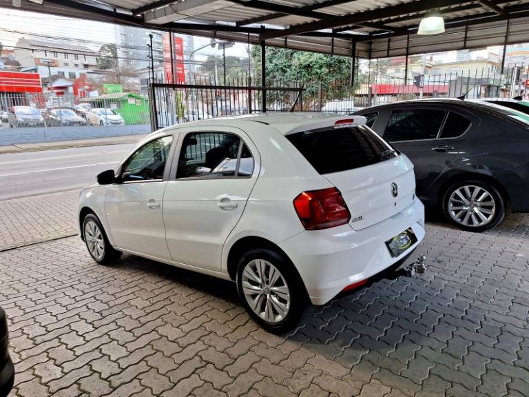 VOLKSWAGEN - GOL - 2018/2019 - Branca - R$ 52.900,00