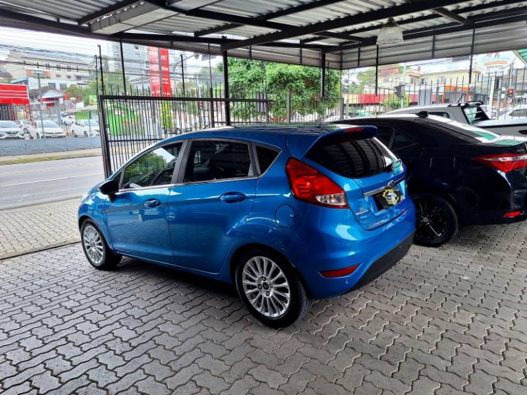 FORD - FIESTA - 2015/2015 - Azul - R$ 53.900,00