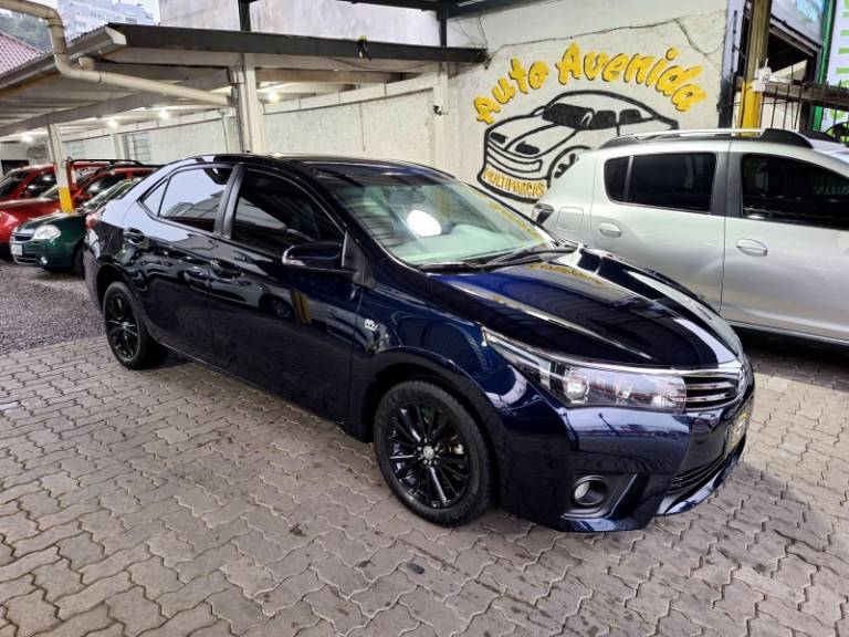 TOYOTA - COROLLA - 2015/2015 - Azul - R$ 85.900,00