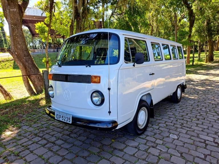 VOLKSWAGEN - KOMBI - 1995/1995 - Branca - R$ 121.000,00