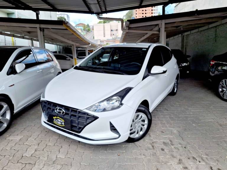 HYUNDAI - HB20 - 2022/2022 - Branca - R$ 66.900,00