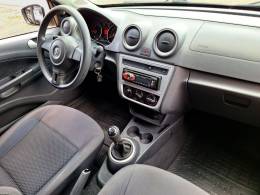 VOLKSWAGEN - GOL - 2014/2015 - Branca - R$ 41.900,00