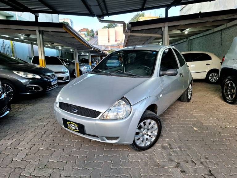 FORD - KA - 2004/2004 - Prata - R$ 17.900,00