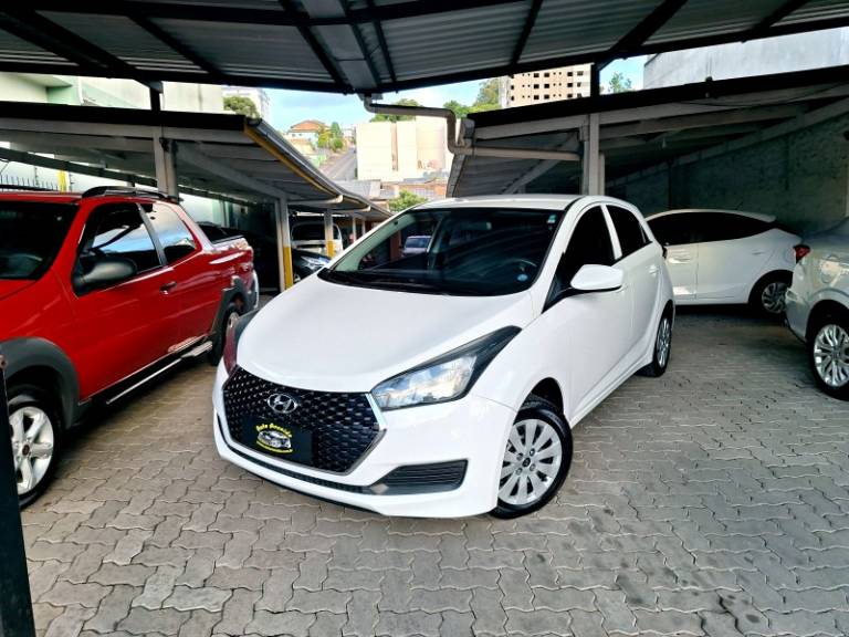 HYUNDAI - HB20 - 2019/2019 - Branca - R$ 53.900,00