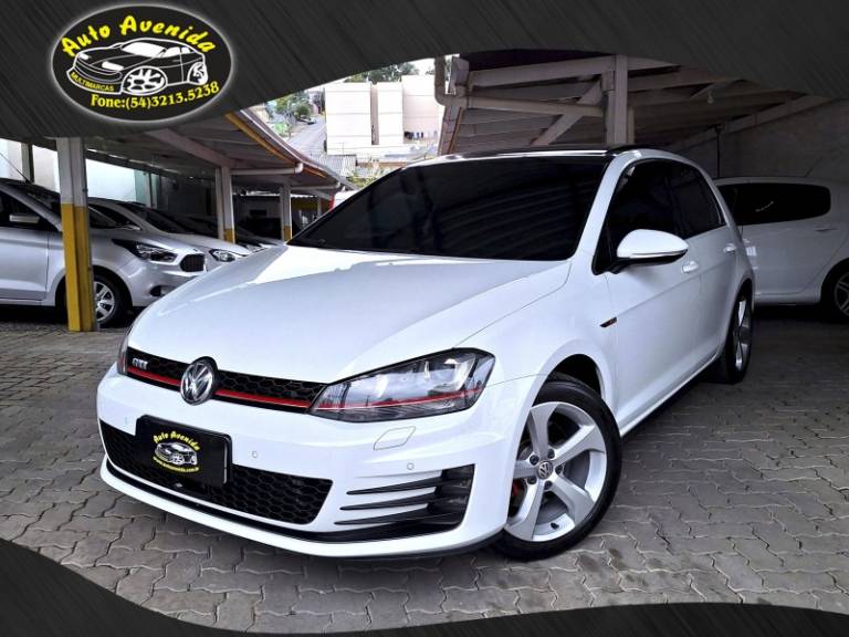 VOLKSWAGEN - GOLF - 2017/2017 - Branca - R$ 170.000,00