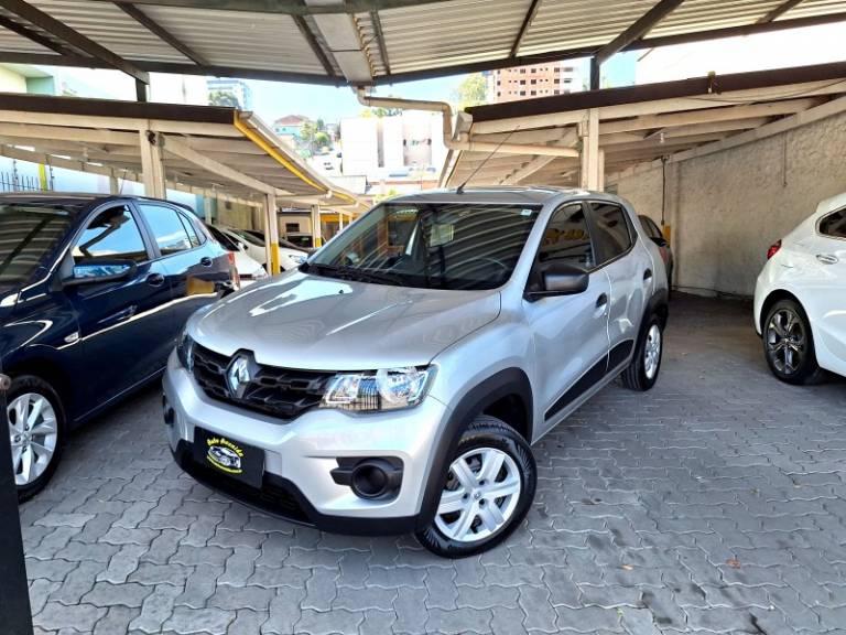 RENAULT - KWID - 2020/2021 - Prata - R$ 46.900,00