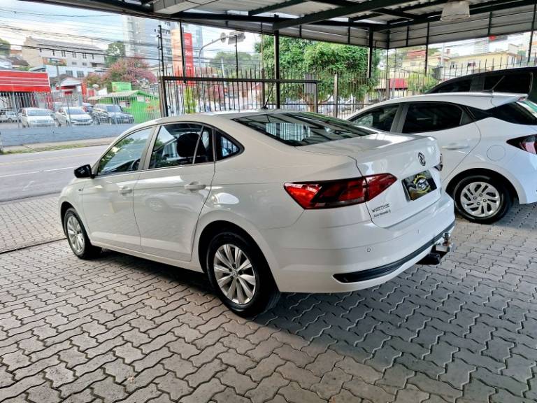 VOLKSWAGEN - VIRTUS - 2018/2019 - Branca - R$ 69.900,00